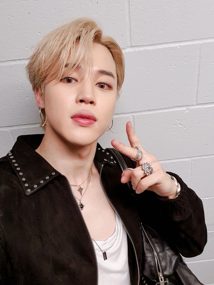 7BLost's tweet photo. ˛༄ ₊1. 2. 3 we are ¡𝐬𝐞𝐯𝐞𝐧 𝐥𝐨𝐬𝐭 𝐛𝐨𝐲𝐬! › · 𝟕𝑳𝑩 ╱₊ ❁ › 𝒖𝒑𝒅𝒂𝒕𝒆; #EXRDM4thCB #POWERwEXRDM
Más tarde, el pollito Kyo se puso guapo para irse directamente al cb de los bebés, muchas felicidades chicos, les deseamos mucho éxito. 🥳 https://t.co/B4r9EnzAMI