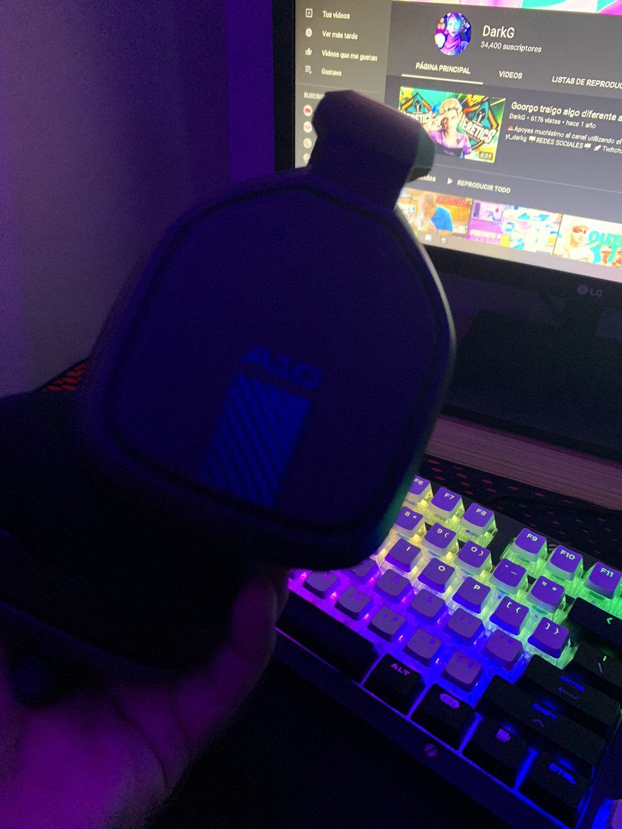 26Gega's tweet photo. @soydarkg #setuptarg  POCO A POCO 🥵🤯 https://t.co/F9k2X7gmjy