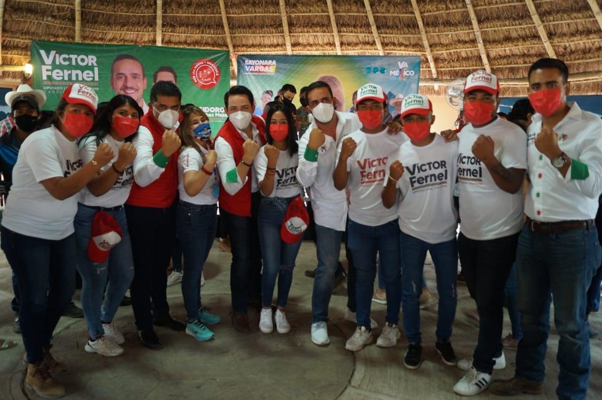 cdeprihidalgo's tweet photo. La gran militancia de nuestro partido resplada a #Sayonara y a @victorfernel, junto con ellas y ellos consolidaremos la victoria.

Nuestro Presidente @jmvalerapiedras continúa acompañando a nuestros candidatos. 

#UnidosSomosMásFuertes https://t.co/pO7JwRi7l4