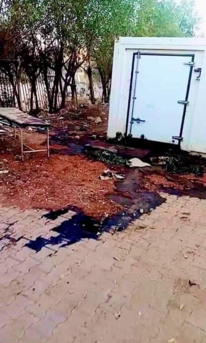 Elshaarani_'s tweet photo. What you see in front of you is a refrigerator to save the boodies of dead the date of their death back to the massacre of dispersing the sit-in of the #General_Command in Sudan GOV left them there only until their blood was shed WITHOUT any official action who's responsible? https://t.co/BGQQrwm0GH