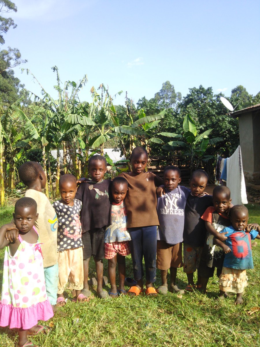 HeartsChristCh1's tweet photo. Support Orphans in Uganda.
#donate.
#retweet.
#help
#sponsor.
For Support Send DMs and for more details also.
May God bless you. https://t.co/svss1zNhIM