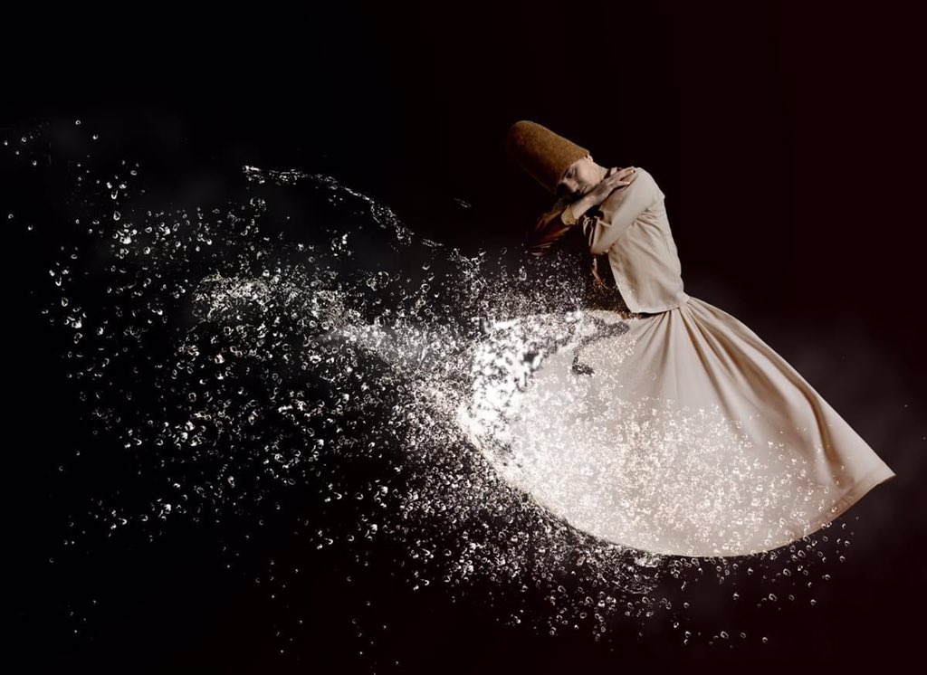 كل مشكله نُعطيها أكبر من حجمها
فنحنُ بالحقيقه نُسقيها من ماء صِحتنا.. 
لا شيء يستحق 🧡الحياة قصيرة🧡