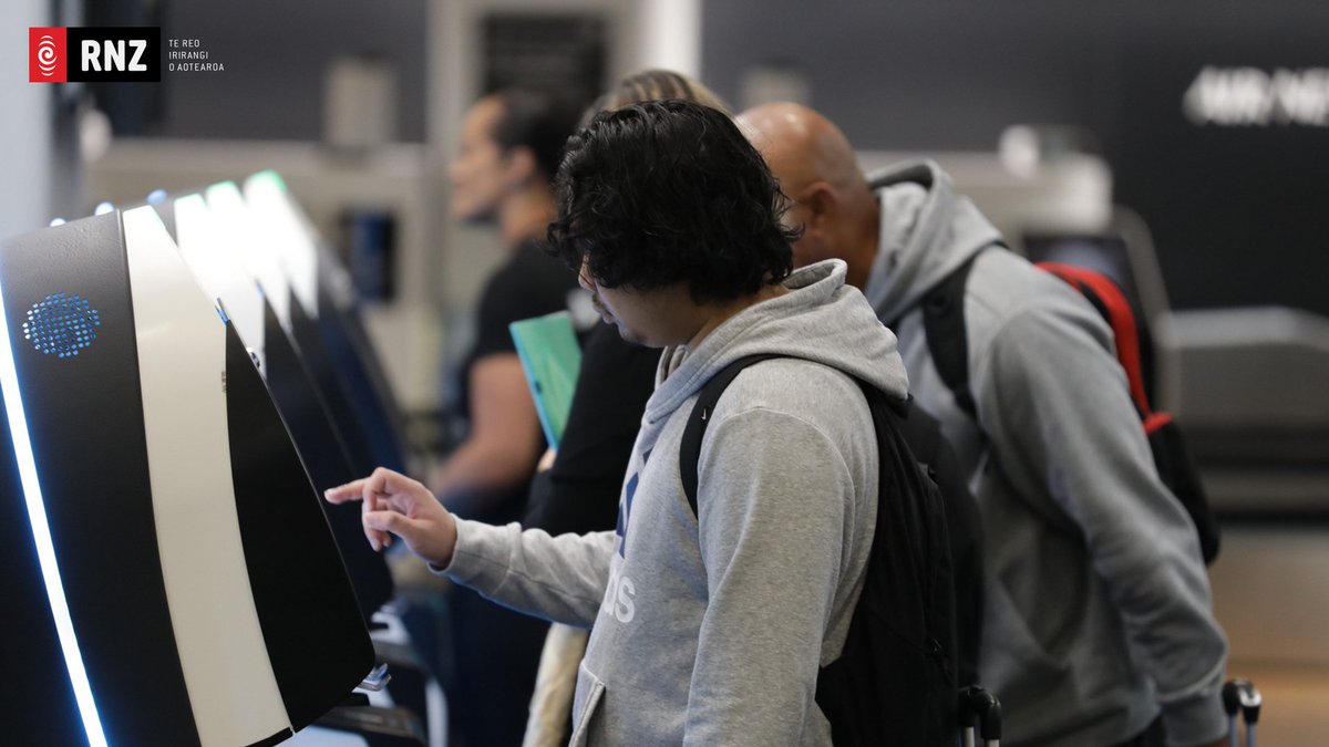 radionz's tweet photo. Two-way quarantine-free travel between Australia and New Zealand has finally arrived, more than a year after Covid-19 closed the country's borders.

✈️ All the latest updates here: https://t.co/pWzW5rg2LC https://t.co/5ho34mVSaA
