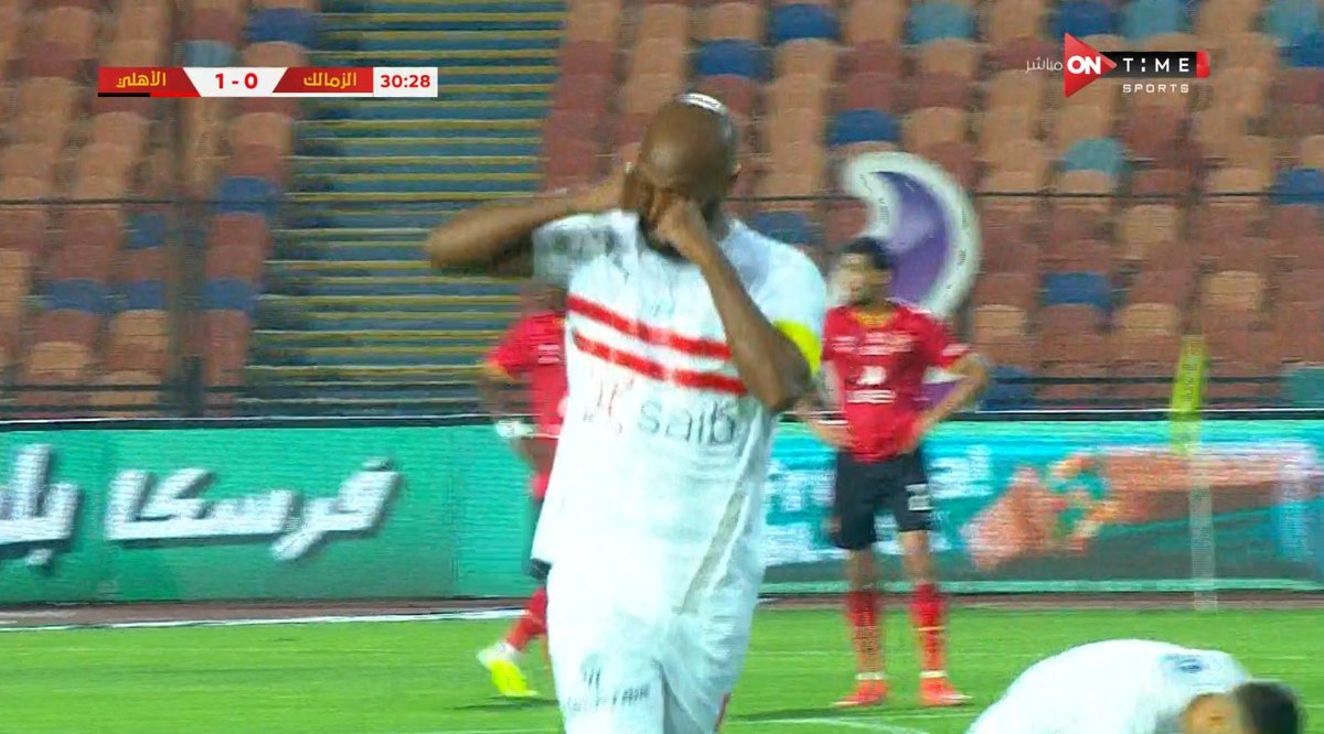 ElAhlyToDay74's tweet photo. ملحقش يفتح عينه عماها شريف تاني 😅💙
😂😂
#القمه_121 
#الاهلي_الزمالك https://t.co/TgxNtlL4Pf