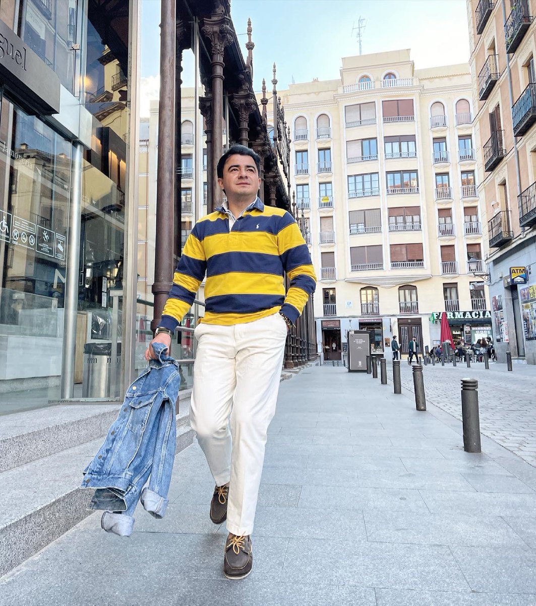 georgesplaces's tweet photo. Less honey mustard, more spicy brown 
🌶  🔥 . 1 or 2 📸 ? 
_______________________________
#georgesplaces #spicy #madrid #lifestyle #streetstyle #mensfashion 🔥🌶 https://t.co/J1QiRf6dNu