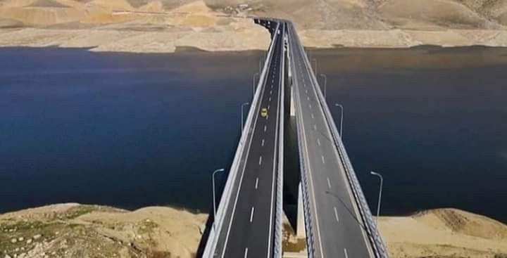 Erdoğan'ın Dicle Nehri üzerine yaptırdığı 1001 metre uzunluğundaki HEYKEL 🥱🥱🥱