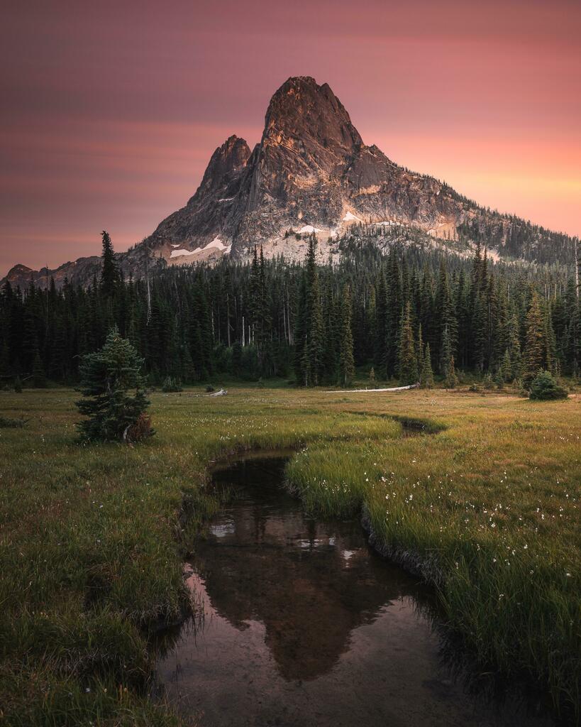 Earth___Beauty's tweet photo. Summer in the North Cascades Natl Park [4398x5497] [OC] #earth #nature https://t.co/PstTuarRL2