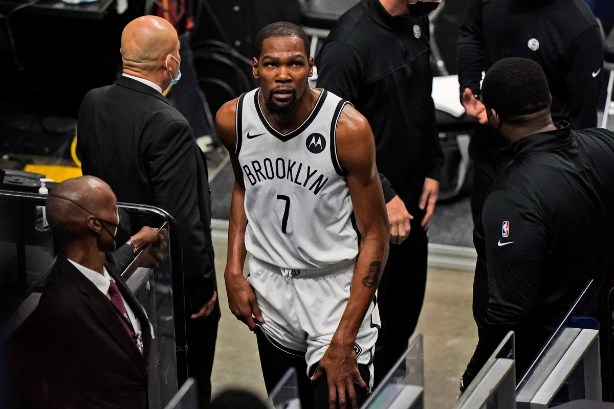 Kevin Durant leaves game with another injury in latest Nets concern