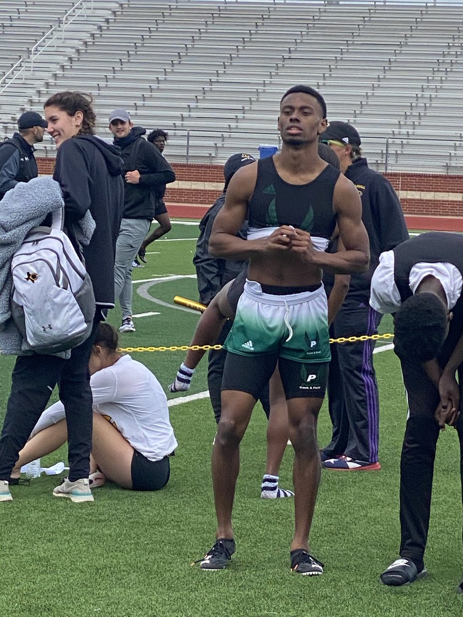 Andre' Williams tweet media
