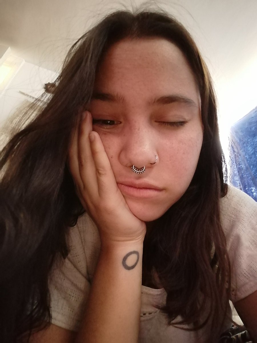 sofiidofii's tweet photo. La última selfie / la última canción https://t.co/LROEA9cC2n