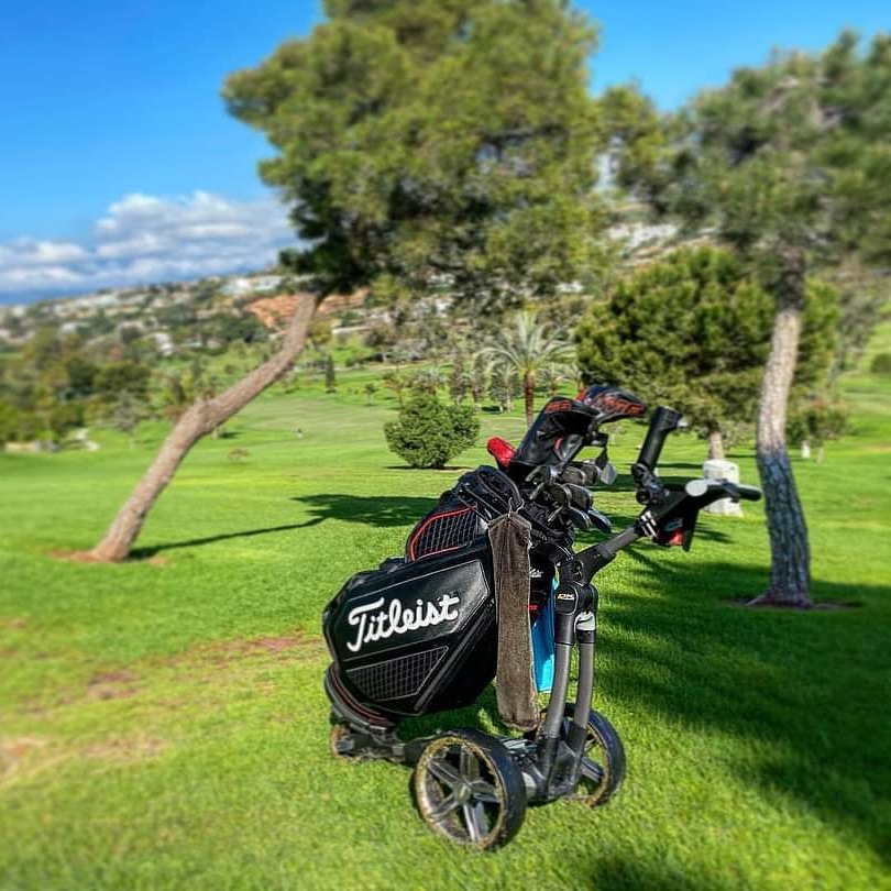 Nuestros clientes nos mandan fotos disfrutando de sus carros en el campo, ¡mandanos la tuya!