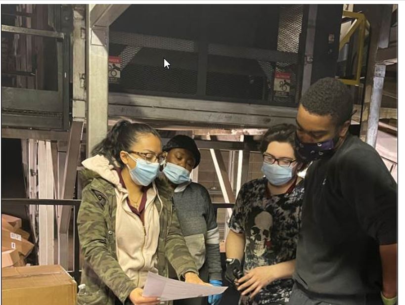 Burtonsville Preload Team reviewing the April Risk Challenge with their under 90 Day Employees...Reducing the Risk and Always Educating😀...@AnneGooding2 @Astridreyesups @joesavageups @MatthewWGilbert @BarbaraRucker5 @robnich45984002 @Jimgamble247