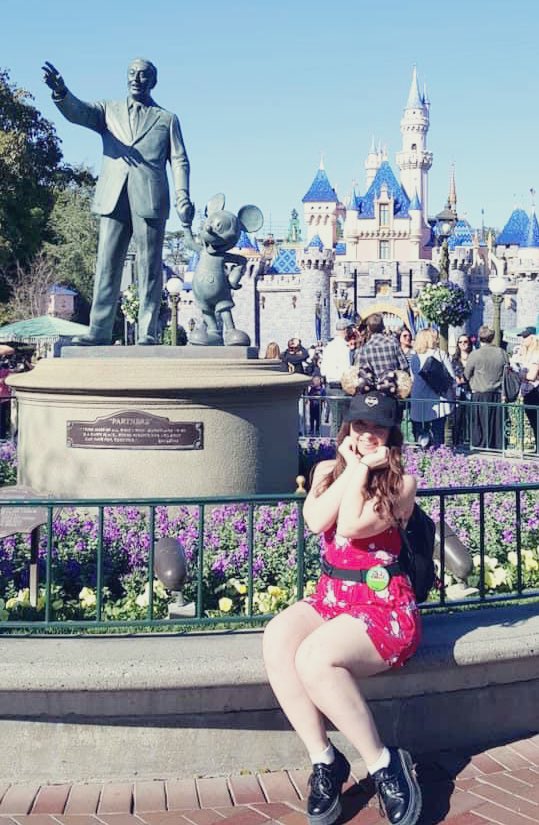 KellyHarding03's tweet image. Hey it’s me again 😅 I have a new Vlog out! Feel free to check it out here: m.youtube.com/watch?v=lLIpZe…