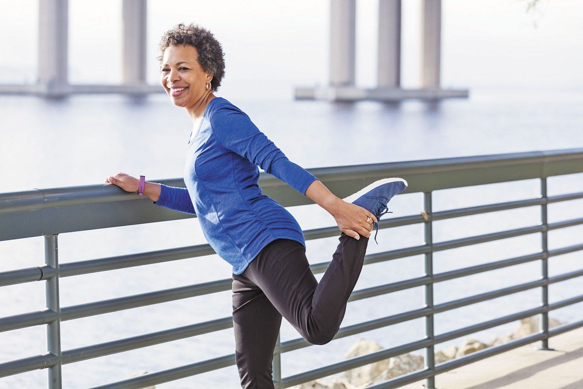 HarvardHealth's tweet photo. It's not enough to build muscle and achieve aerobic #fitness. You need to think about flexibility, too. Stretching can help: https://t.co/vq8HBo6jm4 #HarvardHealth https://t.co/wkvrLYEQxl
