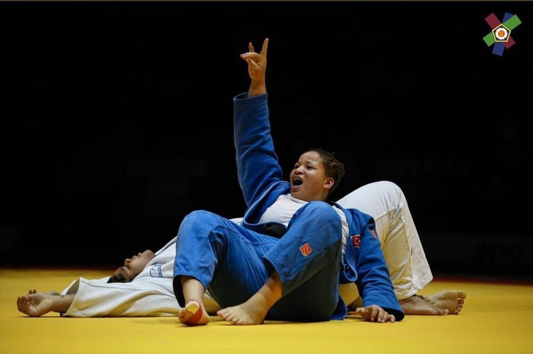 Avrupa #Judo Şampiyonası'nda altın madalya kazanarak Türk Milletini gururlandıran milli sporcumuz #KayraSayit ‘i kutluyor,başarılarının devamını diliyorum.🇹🇷 <a href="/meral_aksener/">Meral Akşener</a> <a href="/iyiparti/">İYİ Parti</a>