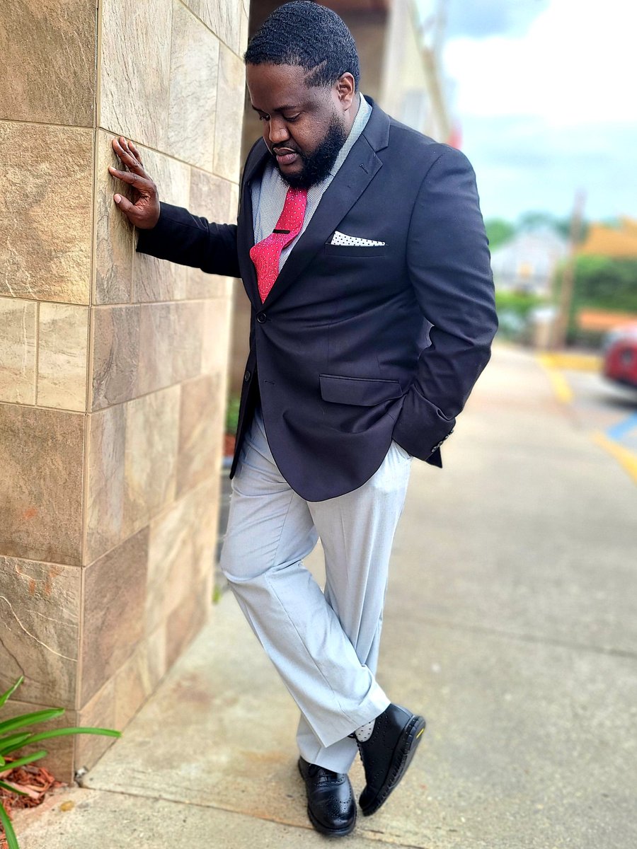 willnixonjr's tweet photo. Happy Sunday everyone! #sundaymornings #sundayvibes #suitandtieguy #colehaanzerogrand #blackfashion #blackmenfashion #blackstyles #blackmenwithstyleandclass #fashionstyle https://t.co/lK4i6umbnm