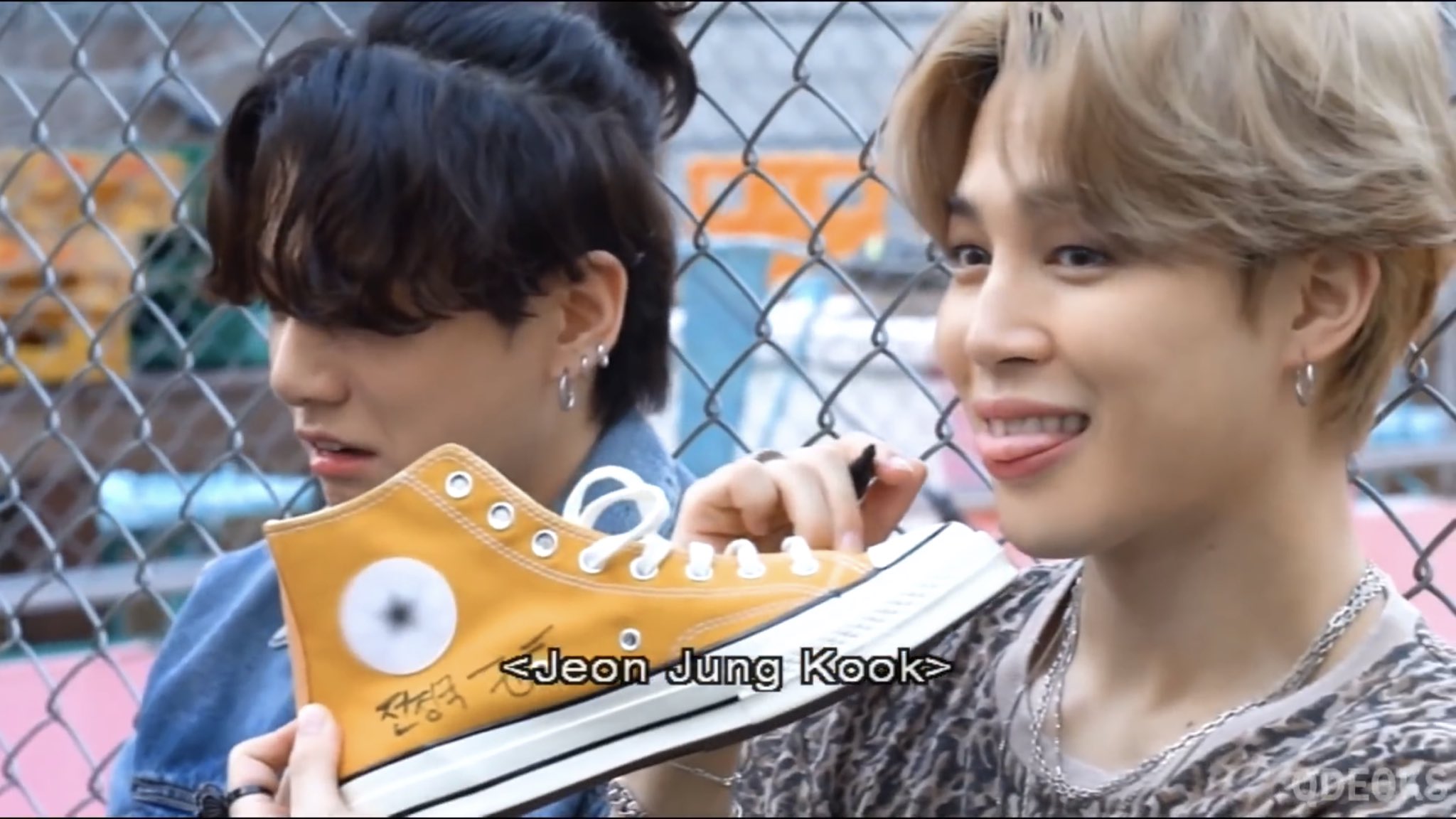 Jungkook shop yellow converse