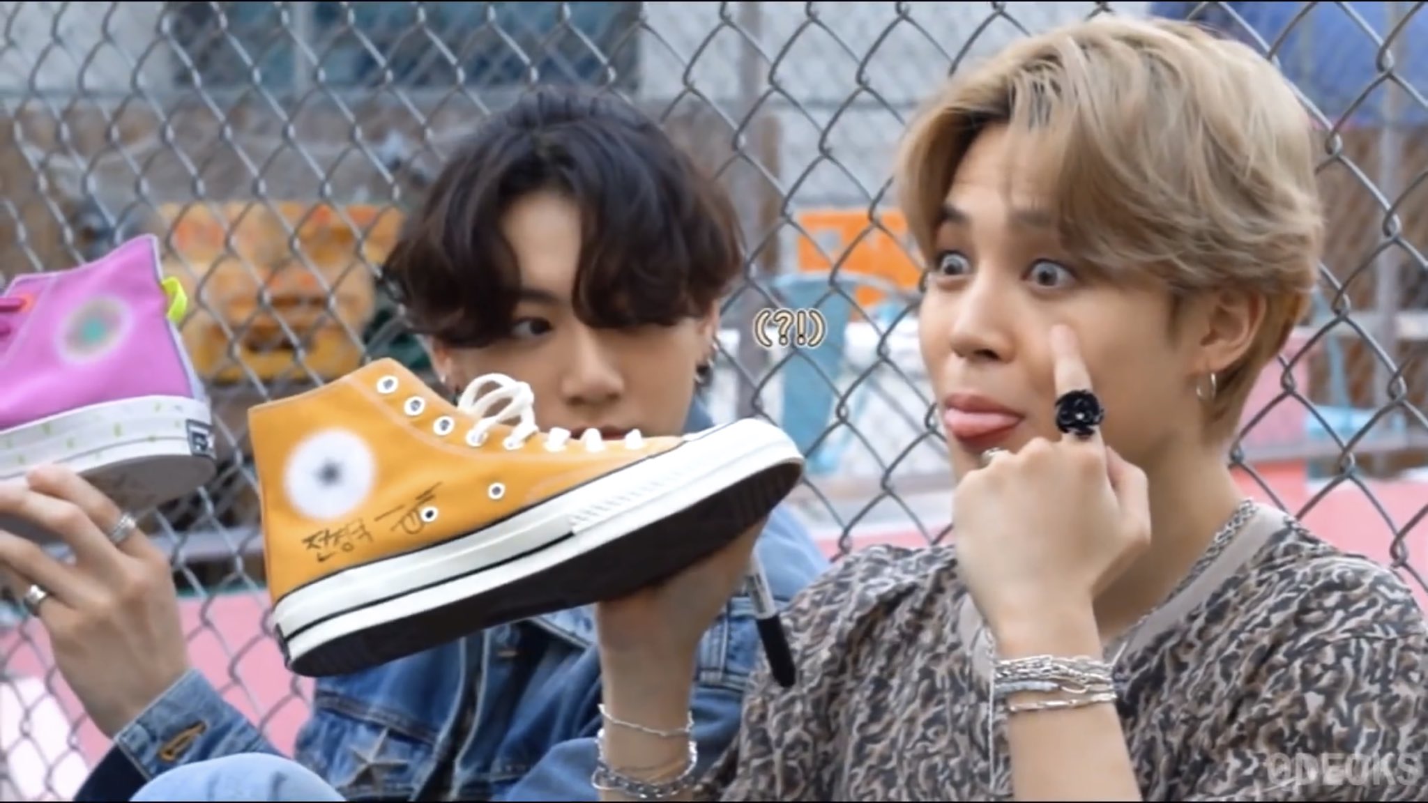 Jungkook shop yellow converse