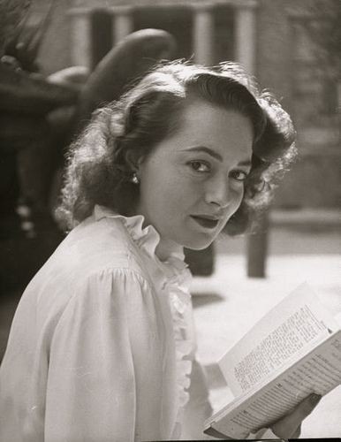 olivia de havilland, 1945 🤍📖