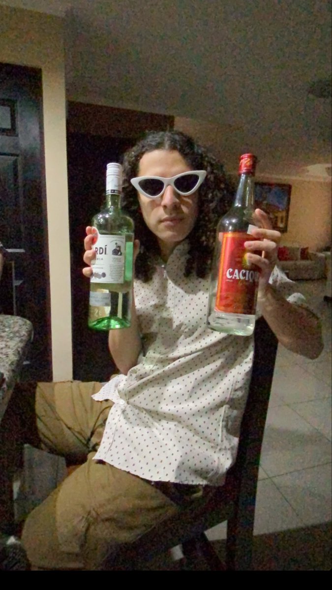 ¿Qué pasa si alguien toca la puerta de su casa, ustedes abren y estoy yo así?