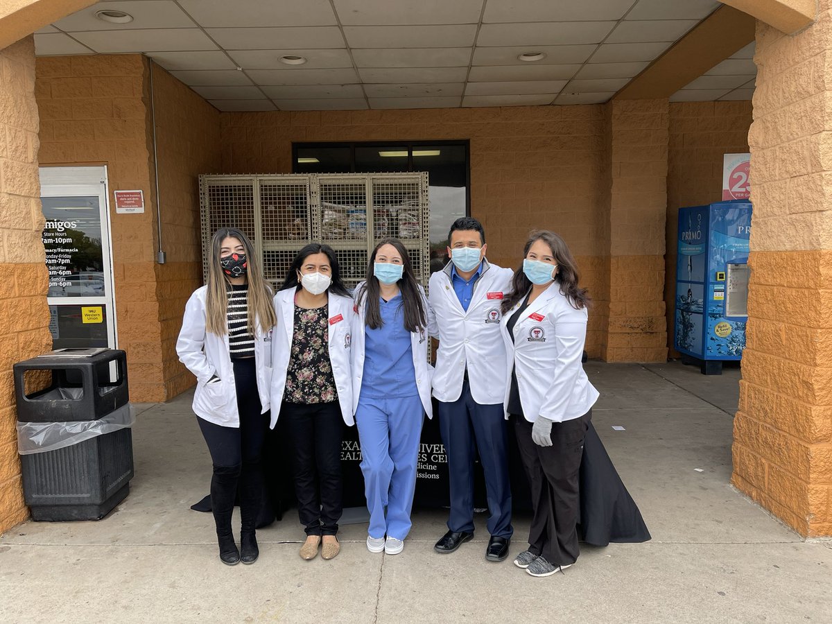 Dr_FelixM's tweet photo. I’m very proud of the LMSA students that represented @ttuhscmed this Saturday at Amigos to increase vaccination rates for the local Hispanic population. #LMSA #VaccinesSaveLives https://t.co/PovjQiM4fj