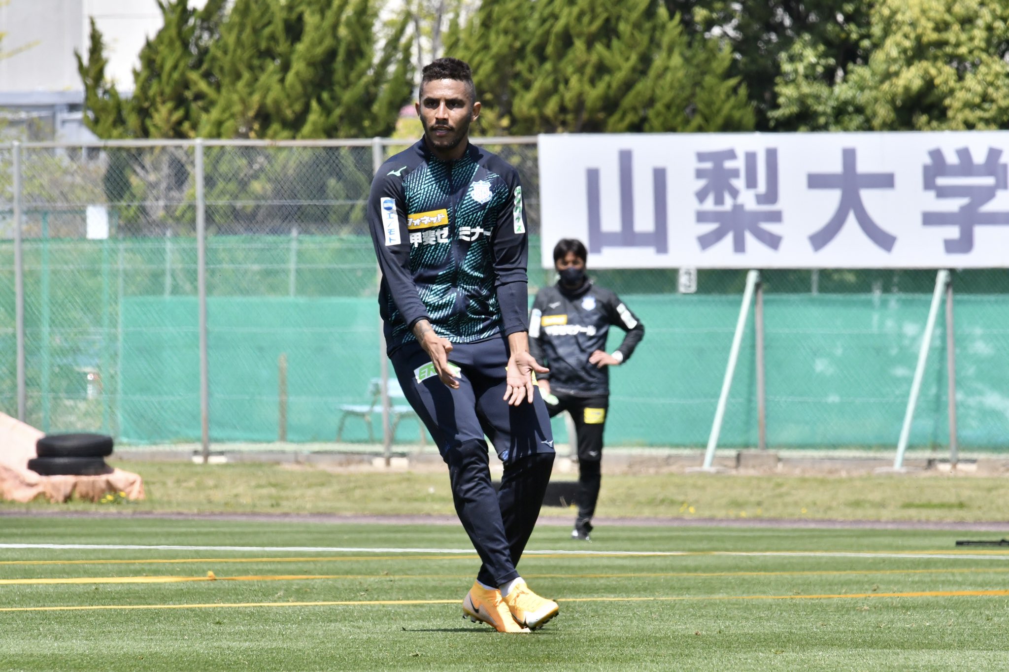 ヴァンフォーレ甲府 サッカー ピステ 上下セット