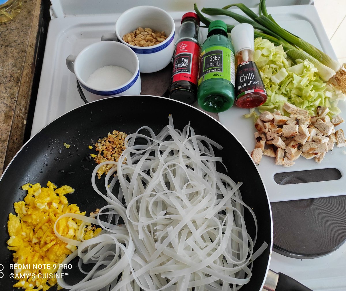 👩🏻‍🍳🤔Amy's Cuisine™ "Guess This Dish" time!😋
What on Earth am I creating with these ingredients???
Hint: It's origins are from a place in Asia.  
#AmysCuisineFood #GuessThisDish #ACGTD #AmysCuisineEats #Cooking #baking #noodles #foodie #Cuisine