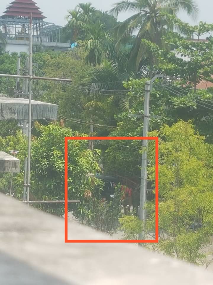 On Apr 19 around 11am, charity clinic which is planning to give drinks to the protesters in KyoKone, Insein Tsp was besieged by Military terrorists. Eyewitness said about 3 people were abducted as well. #WhatsHappeningInMyanmar #Apr19Coup