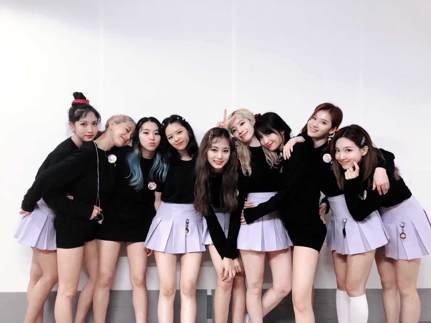 Twice情報局 Twice 6月カムバックへ Twiceは 韓国 済州島でミュージックビデオを撮影しており 6月に カムバックする予定です 現時点で詳細な日程は発表されていない T Co Q6wqo8nil9 Twitter