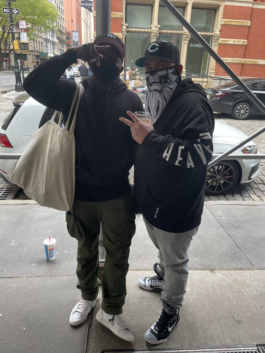 beardedgoosenyc's tweet photo. Some thinks it’s just a hat...There’s a community behind this movement. And as long as I’m involved, we will remain active!! (Tag whoever u know is in the pic. I don’t have everyone’s Twitter handle) #HatClub #HatClubNoHo #PBJ #BeardedGooseNYC #LetsGo 🆙🆙🚀🚀🚀🚀🚀 https://t.co/wBc5MgV4bd