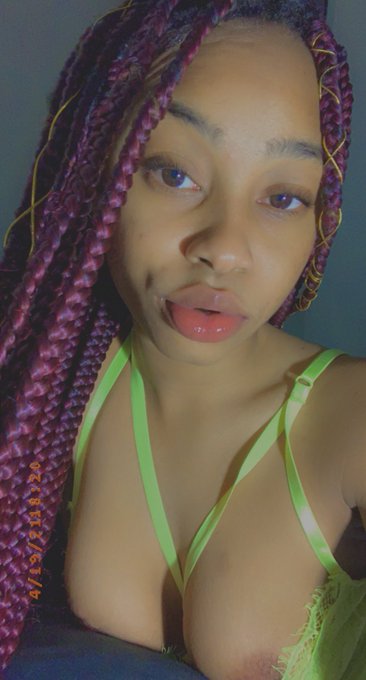 Kisses 😚 https://t.co/dGdnLUua8K<a href="/tag/retweet"class="tags"><span>#retweet</span></a>