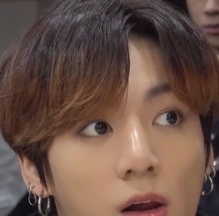 Your eyes holds the whole galaxy. A thread of Jungkook's eyes ~
