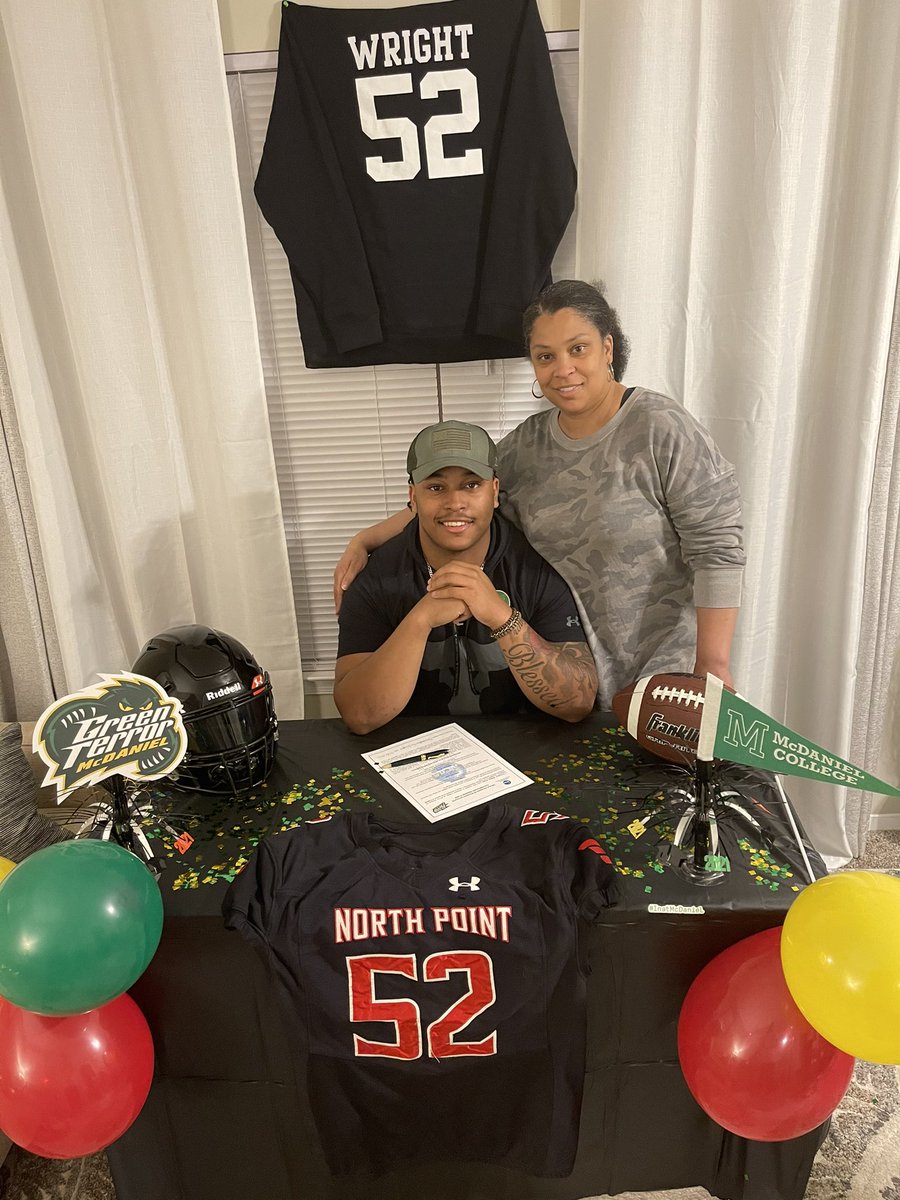 UpandcomingKing's tweet photo. Made it official 💚💛 https://t.co/Bm9Z0Cllwi