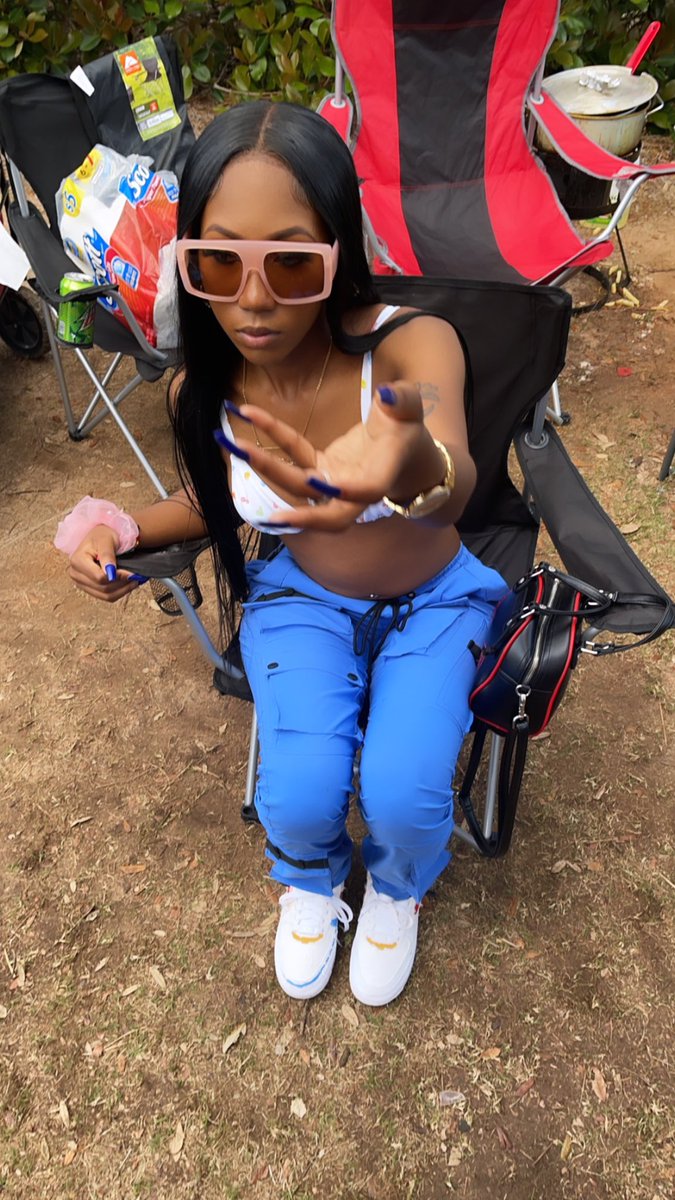 missaylanajay's tweet photo. nunu...... cuz I rock all the new-new #PcolaFreaknik https://t.co/AmVk0REZu7