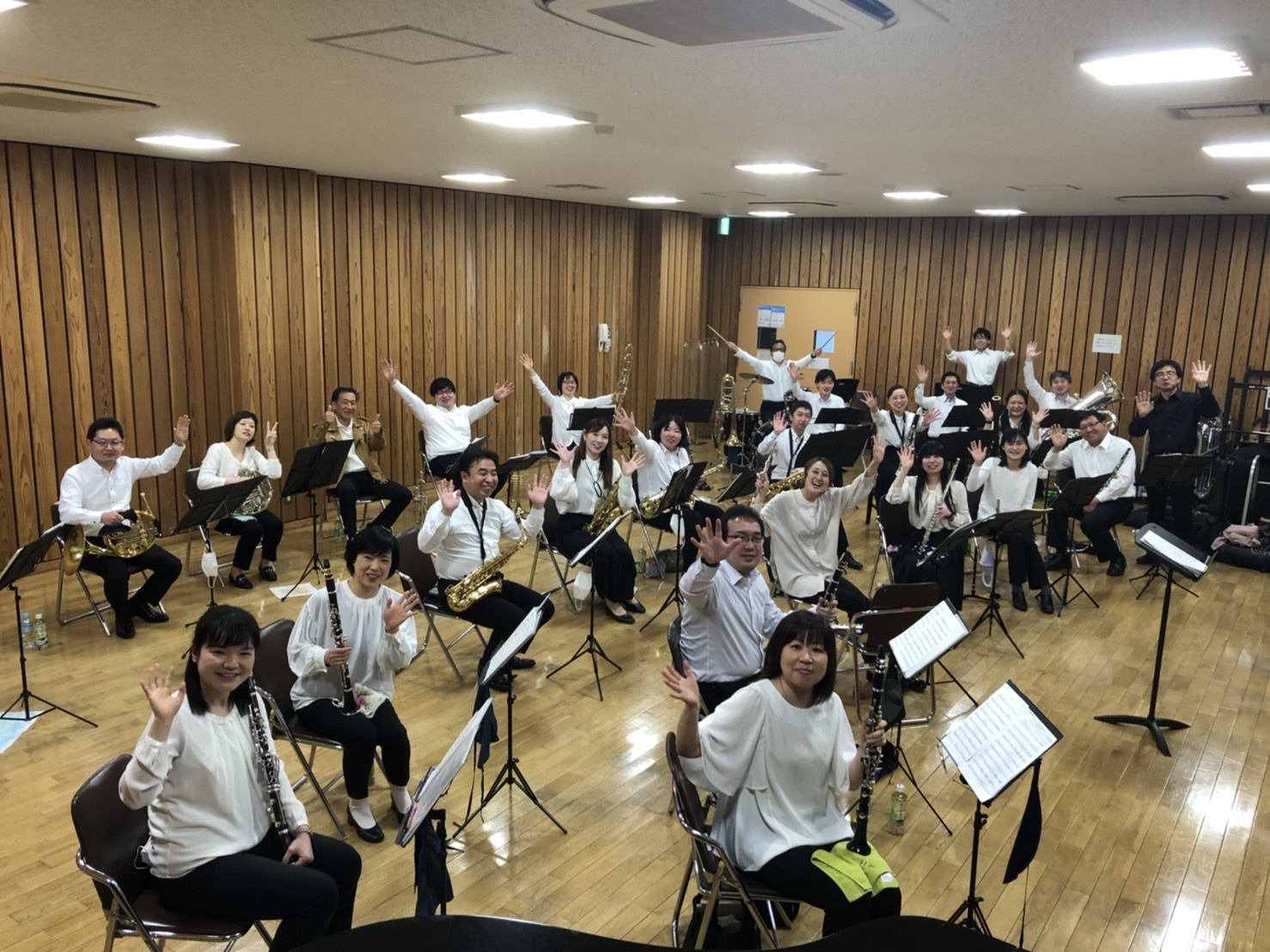 郡山吹奏楽団 毎年gwに行われている郡山市こどもまつり 毎年 演奏をしています 昨年はコロナの影響で中止 今年はオンラインで開催予定です 事前録画を実施いたしました 公開になりましたら是非ご覧下さい 曲目 アンパンマンのマーチ となり