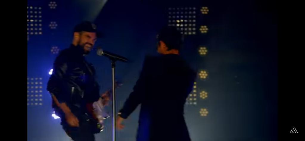 La impresionante participación de Mario Guini, guitarrista de @MarcAnthony en la canción #HastaAyer #MarcAnthonyUnaNoche