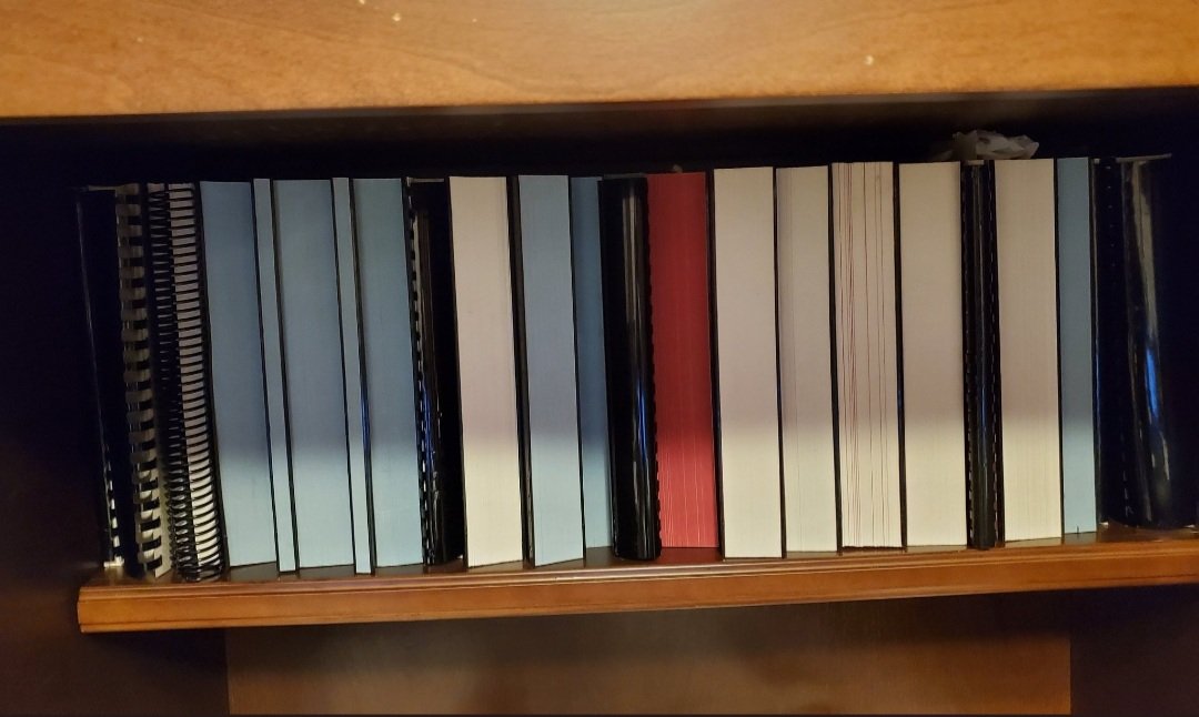 markminervini's tweet photo. Over 18,000 pages of individual stock precedents in my personal model book. I've been compiling by hand, stock by stock since the 1980s... most of which I personally traded. And I'm still adding to it today! https://t.co/hq3dELhx3f