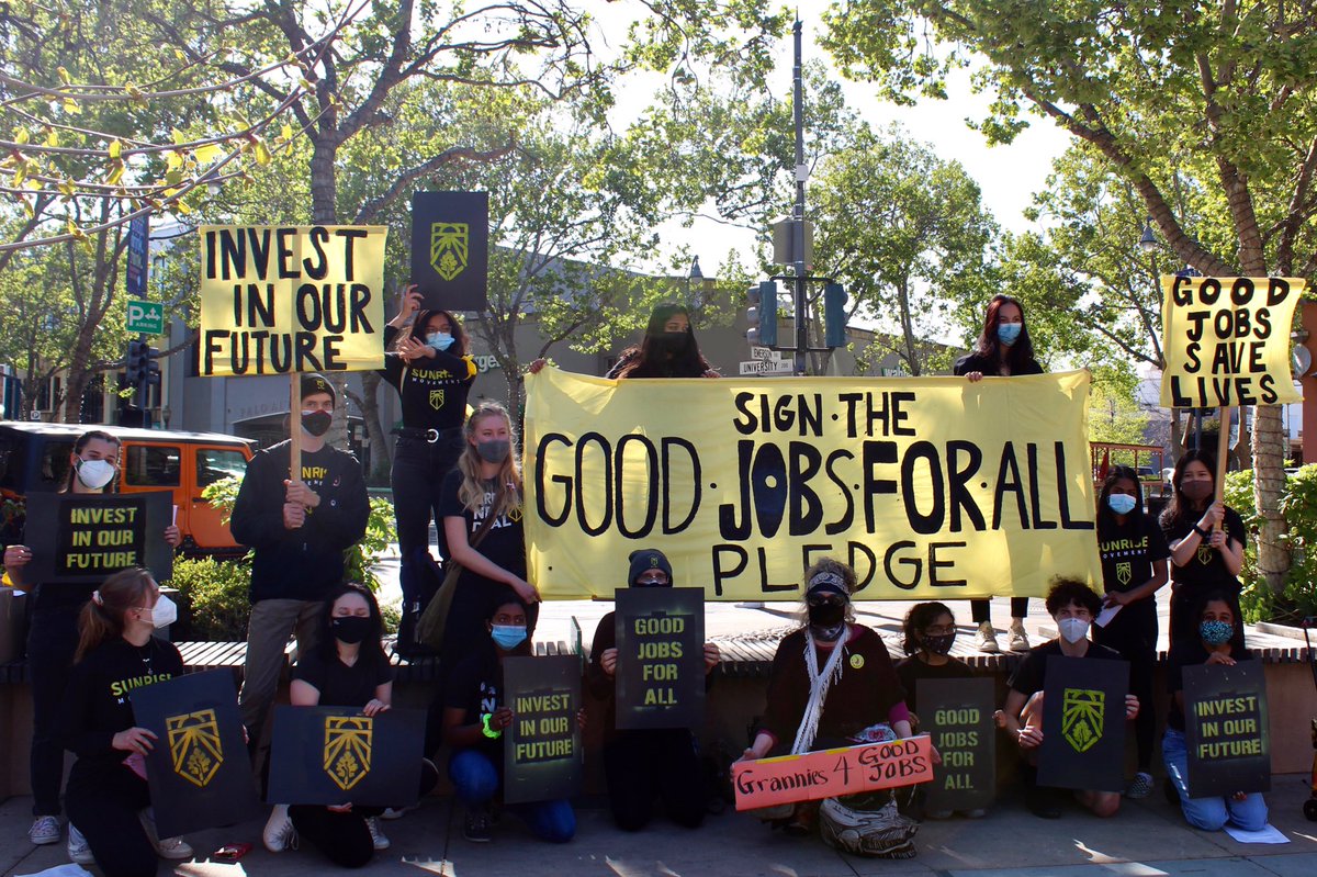 svsunrise's tweet photo. On April 9th, we marched to Anna Eshoo’s office to demand that our local politicians sign onto the Good Jobs for All pledge and invest in our future. We need a good jobs for all guarantee, securing a good and sustainable job for anyone who wants one. https://t.co/IwYMvTchZp