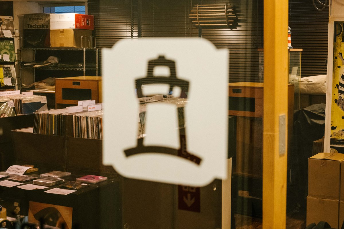 InDepth_tv's tweet photo. [Ep 4 Lighthouse Records]
17:00 24/4 配信スタート

2008年渋谷にオープンした、House、Nu Disco、Balearic、Techno等のレコードを中心に扱うセレクトショップ。海外からの輸入新譜を中心に、店頭では中古レコードも取り扱っている。

https://t.co/RpUVJ4XPNN

https://t.co/1Gl4CDo1yA https://t.co/srq9AhSVsK