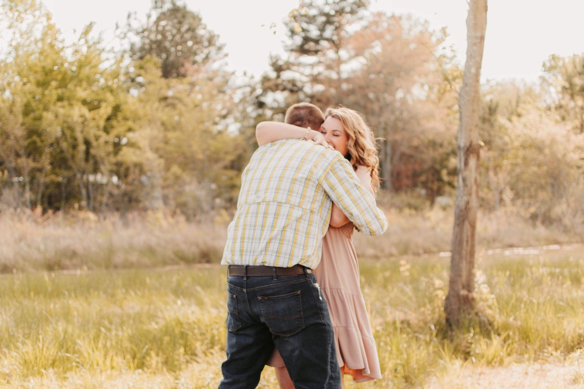 scarlett_m18's tweet photo. Since it’s been posted everywhere else...😅 we’re ENGAGED 💍❤️ https://t.co/cfvu9NGaab