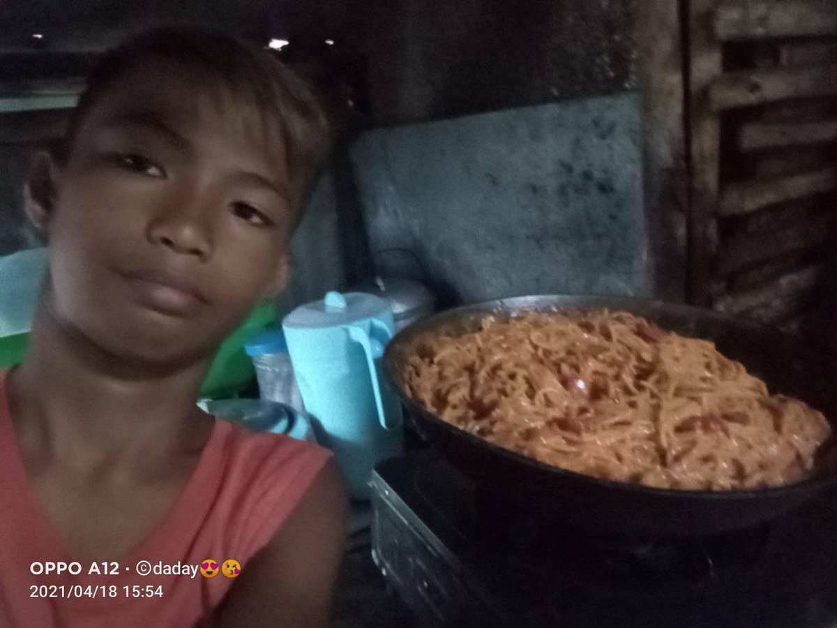 inquirerdotnet's tweet photo. 'SALAMAT, MA'

LOOK: Filipinos online were touched by a simple yet heartwarming post of a 13-year-old boy from Biliran province who expressed his gratitude to his mother who prepared food for his birthday even there's an approaching typhoon. 📷Rodello Tualla | @JMRiveraINQ https://t.co/Q9OecJtZNj