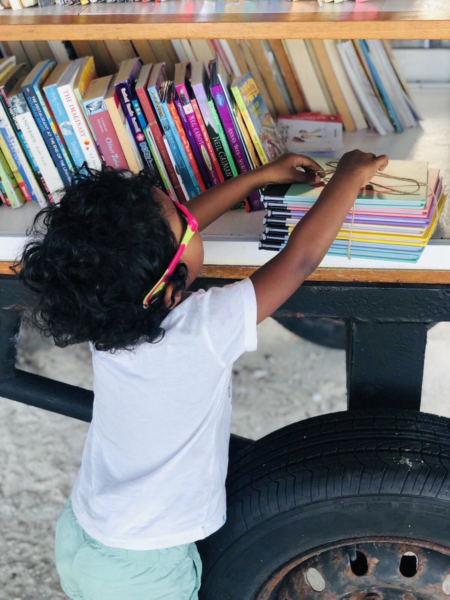 Little People, BIG DREAMS

A donation that is definitely going to inspire a lot of little kids in the #FoiyGaadiyaa community. Thank you Nooree for these wonderful books #Bookdonation #librarieschangelives #girlpower