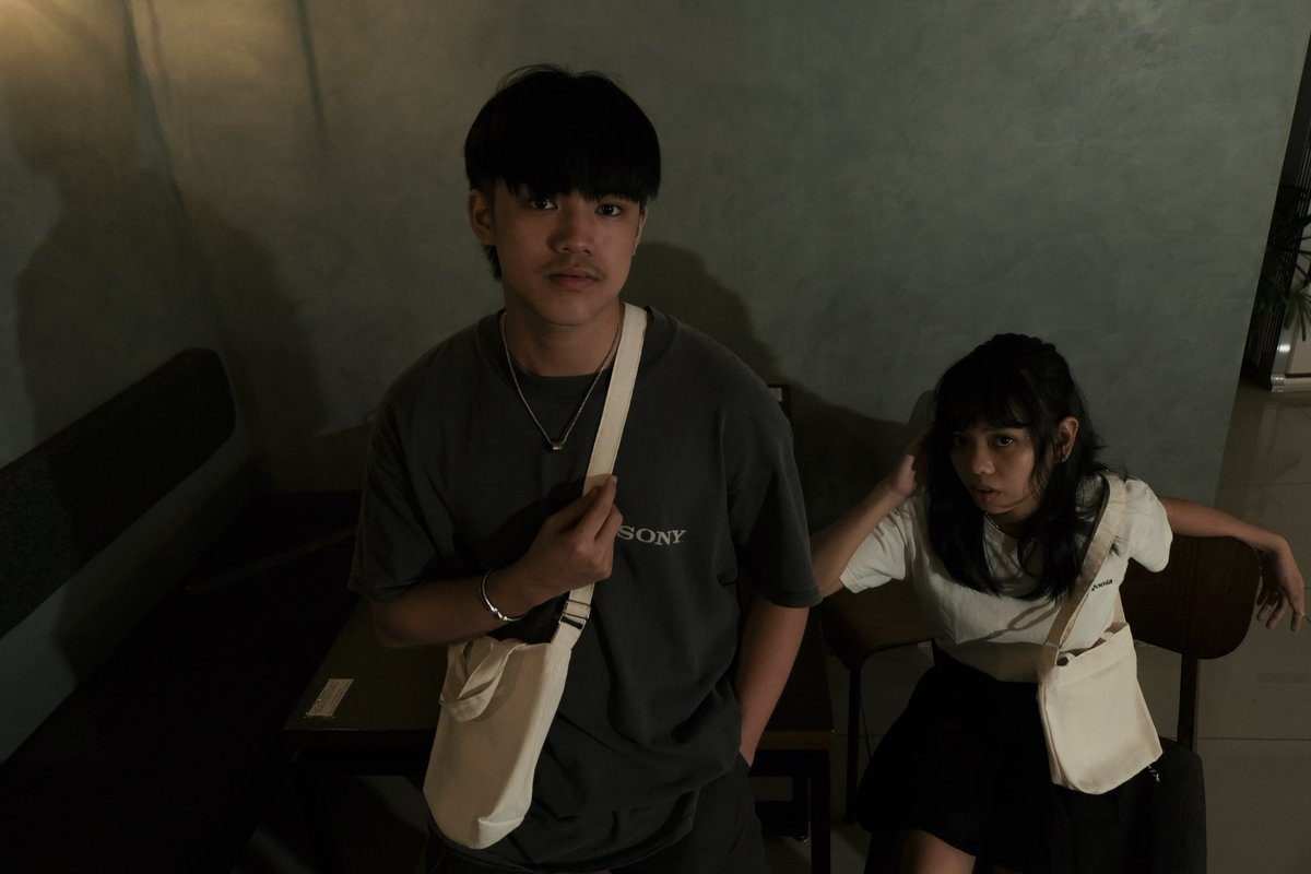 pamelajulianne's tweet photo. It takes PHP 0.00 to support small businesses. Basics Collection is now released on our shop, Outlined. We also collaborated with hvt.films and they were behind the videos and photos of our new collection. Check out our accounts, @/outlined.ph and @/hvt.films on instagram!🤍 https://t.co/NZT3jNJJl7