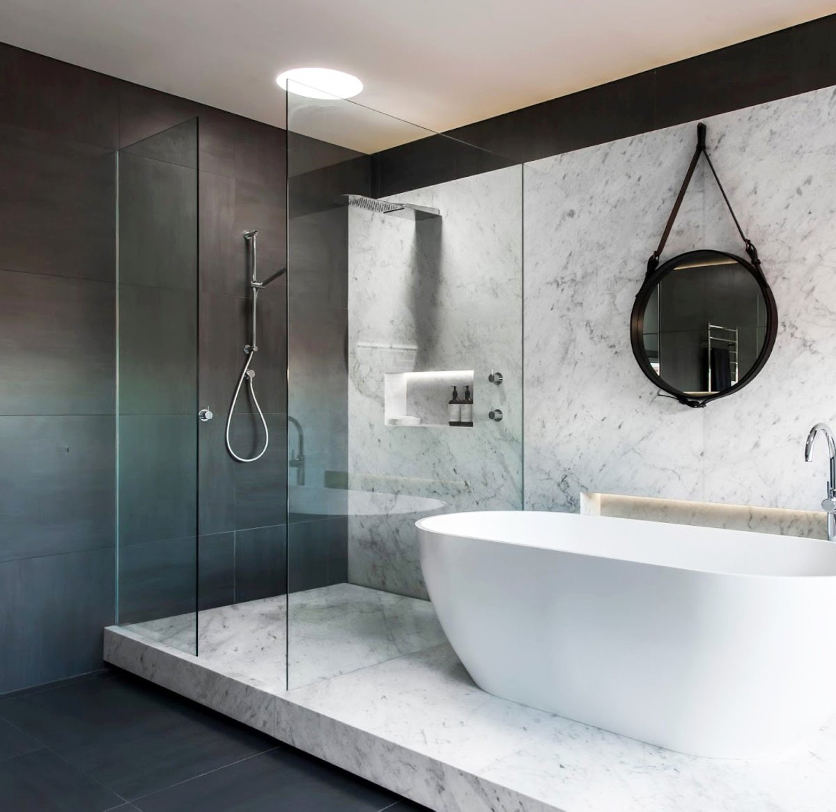 BathroomHouse's tweet photo. ** SALE SALE SALE **  –  30% off Cesana Custom Shower Screens. Cesana screens offer the best solution for any size bathroom, featuring high quality materials with minimal water leakage. Check out our online range now! Limited time only* https://t.co/Yr1hs7i82r