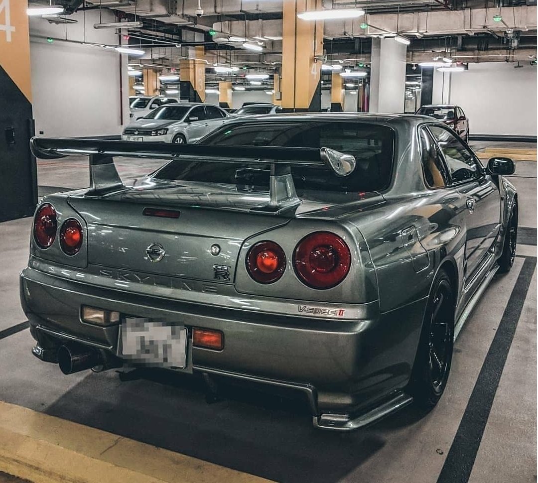 Nissan GT-R R34 Skyline