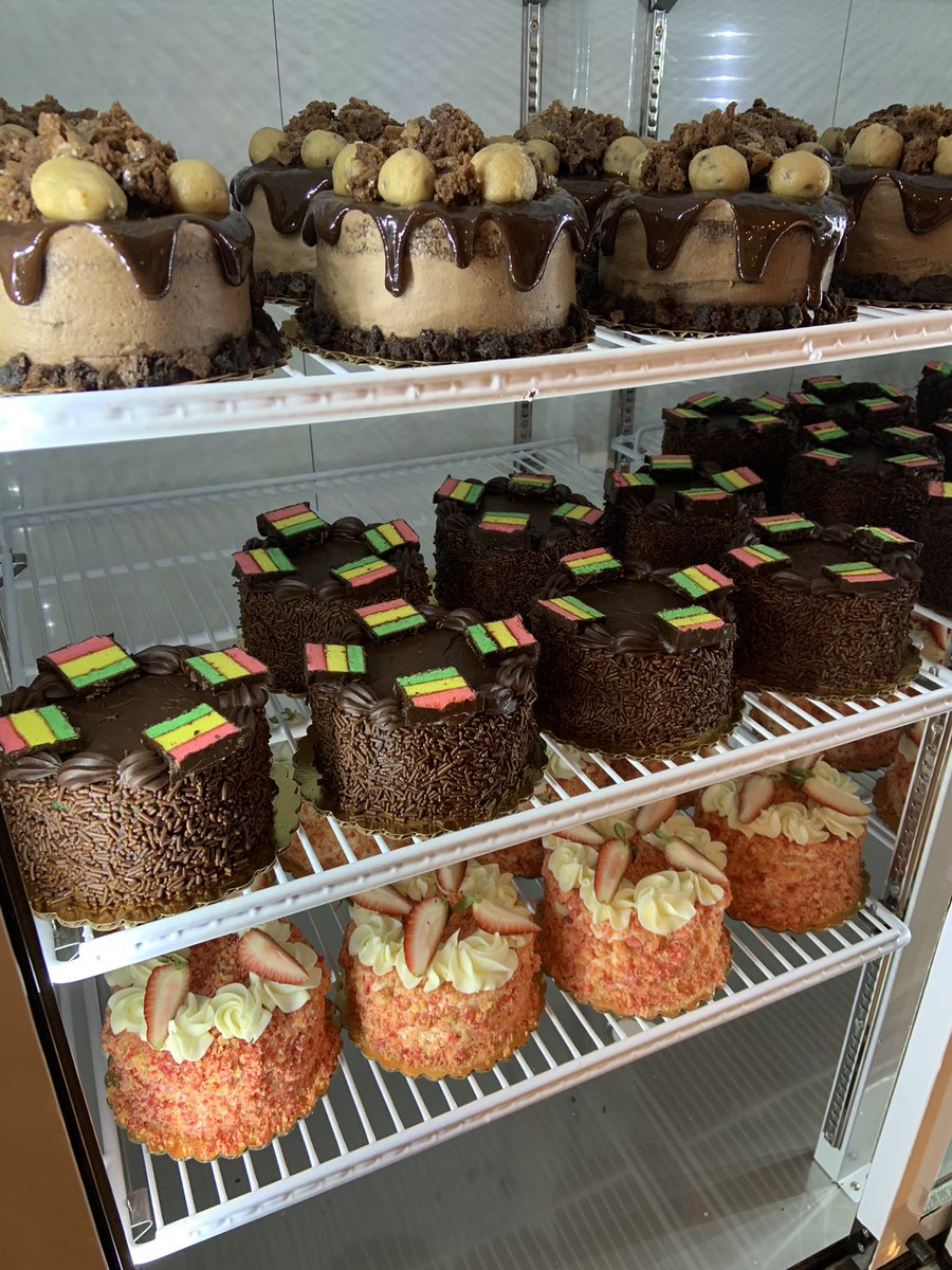 lavcupcakery's tweet photo. We did THAT and we SOLD OUT! Grand opening weekend was successful, overwhelming and amazing 💜💜💜 come visit us this week, we’ll be posting a daily “what’s in the case” and doing our best to keep the shelves stocked!
160 Adams Ave in Hauppauge 
Tuesday-Saturday 9-7
Sunday 9-2 https://t.co/QqXxWbdOTr