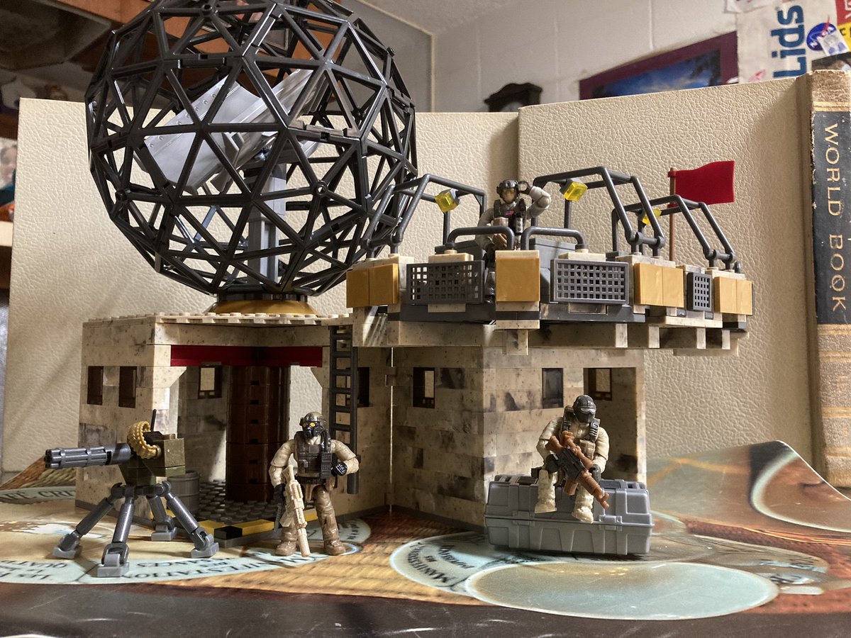 bkah_brient's tweet photo. (@CM320Class) Here is a sneak peak for my video that I am currently working on in regards to CoD Mega Blok Dome Battleground set. This one of the very CoD sets that Mega Blok made back in 2013, going now 8 years ago. Time sure flys by! https://t.co/Lth7ye5VWQ