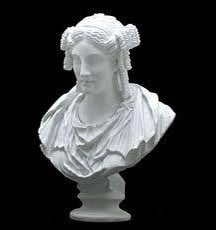 すみません、美少女ではないです🙇‍♀️ 