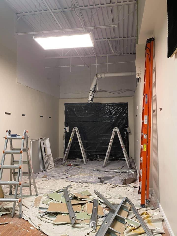 studio_o2o's tweet image. Room B is well underway to a taller ceiling! Stay tuned for the results!