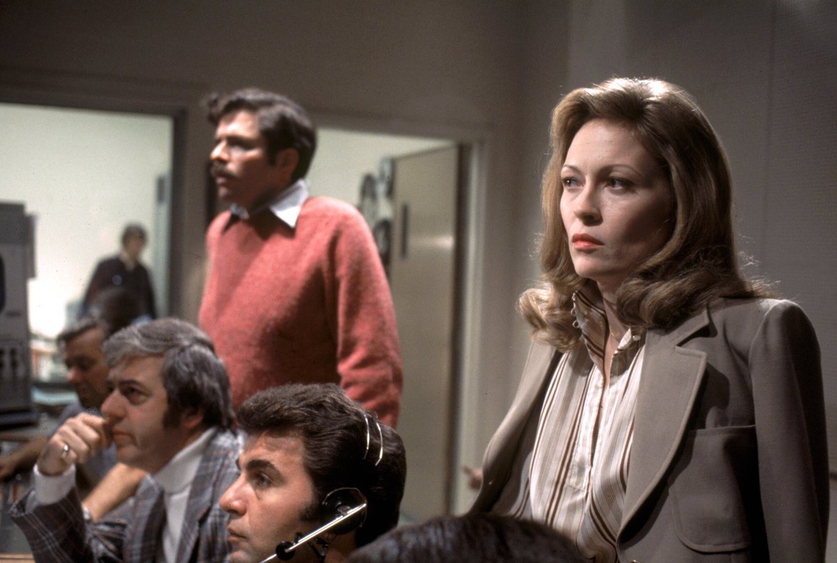 Lara Gabrielle tweet media